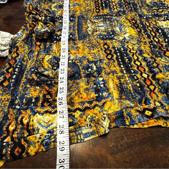 Premise Studio Women’s Ruched Sleeve Tribal Print Front Pocket Tunic Sz 2X - Picture 8 of 9